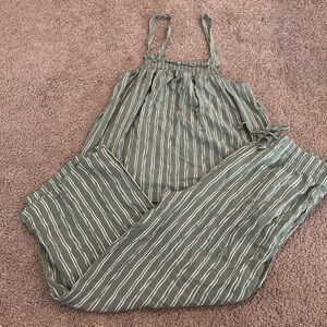 Jaclyn Women’s Green & White Striped Two Piece Set

Size L